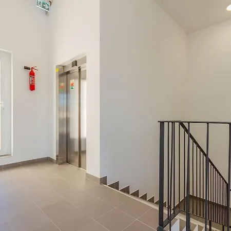 Terrace Sunset Serenity By Nw Διαμέρισμα *